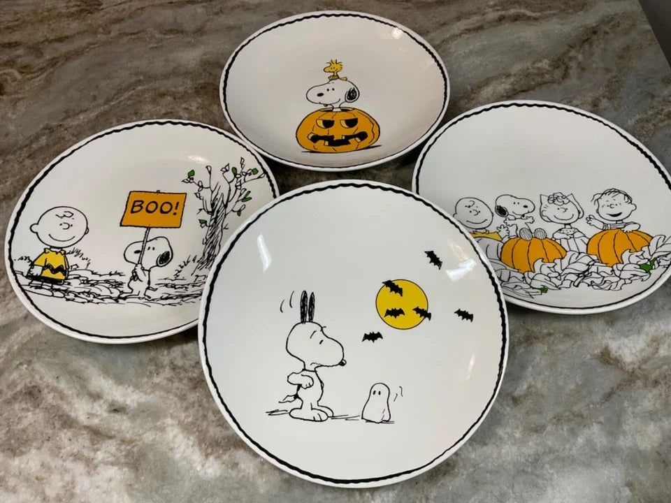 Halloween Snoopy Trick Or Treat Charlie Brown Plates Set Of 4 Pottery Barn New